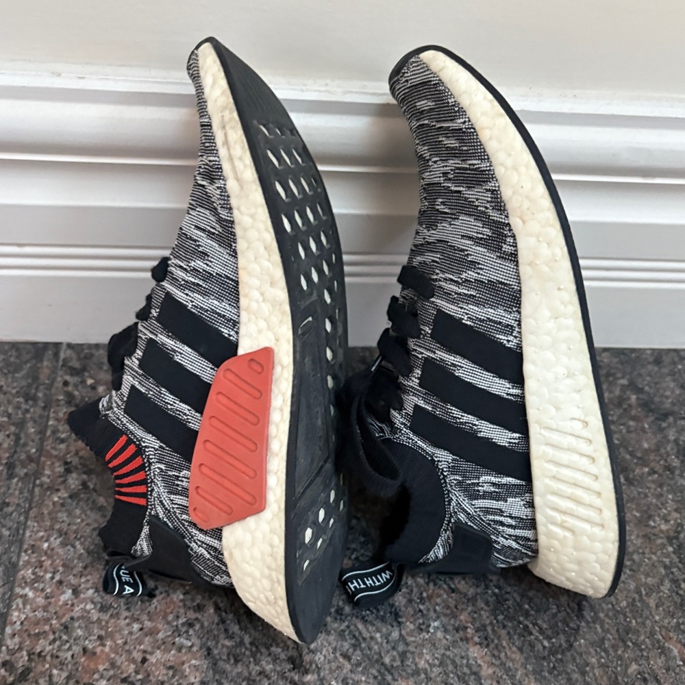Adidas NMD_R2 Primeknit - Size 6 Men